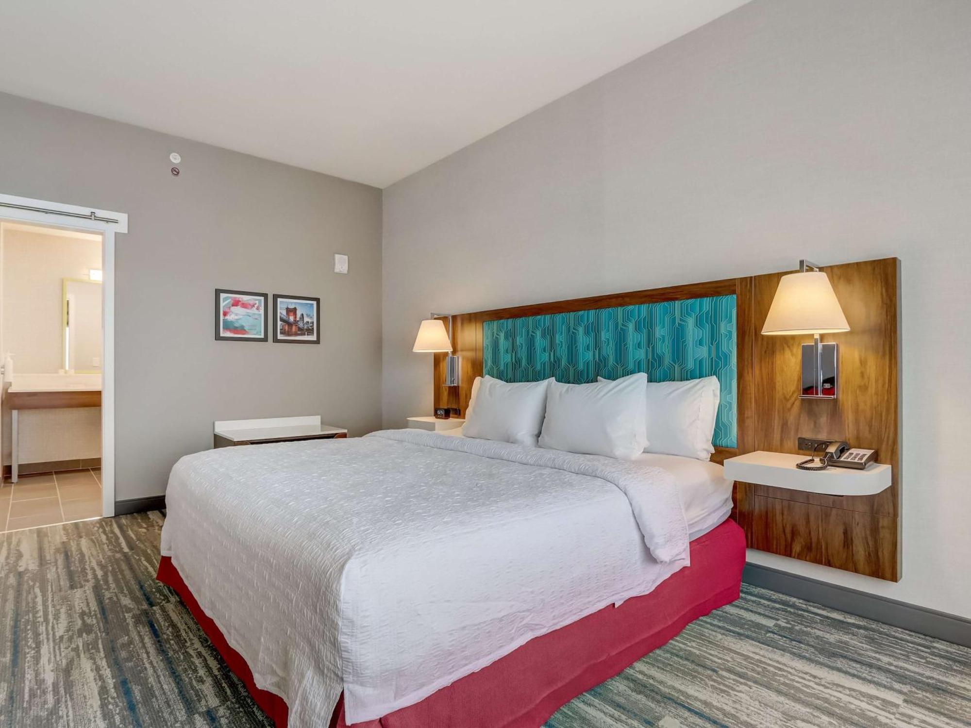 Hampton Inn & Suites Cincinnati Midtown Rookwood Buitenkant foto