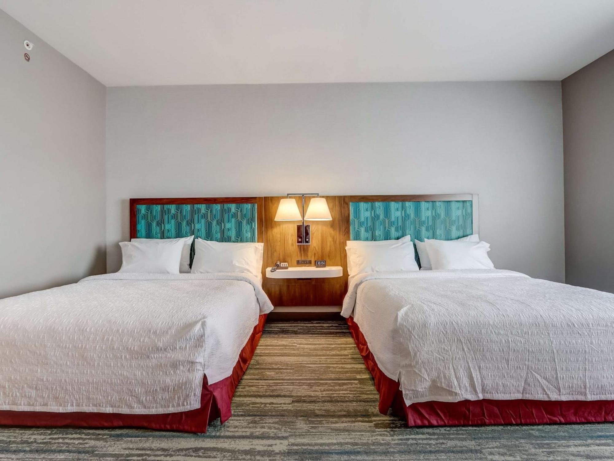 Hampton Inn & Suites Cincinnati Midtown Rookwood Buitenkant foto