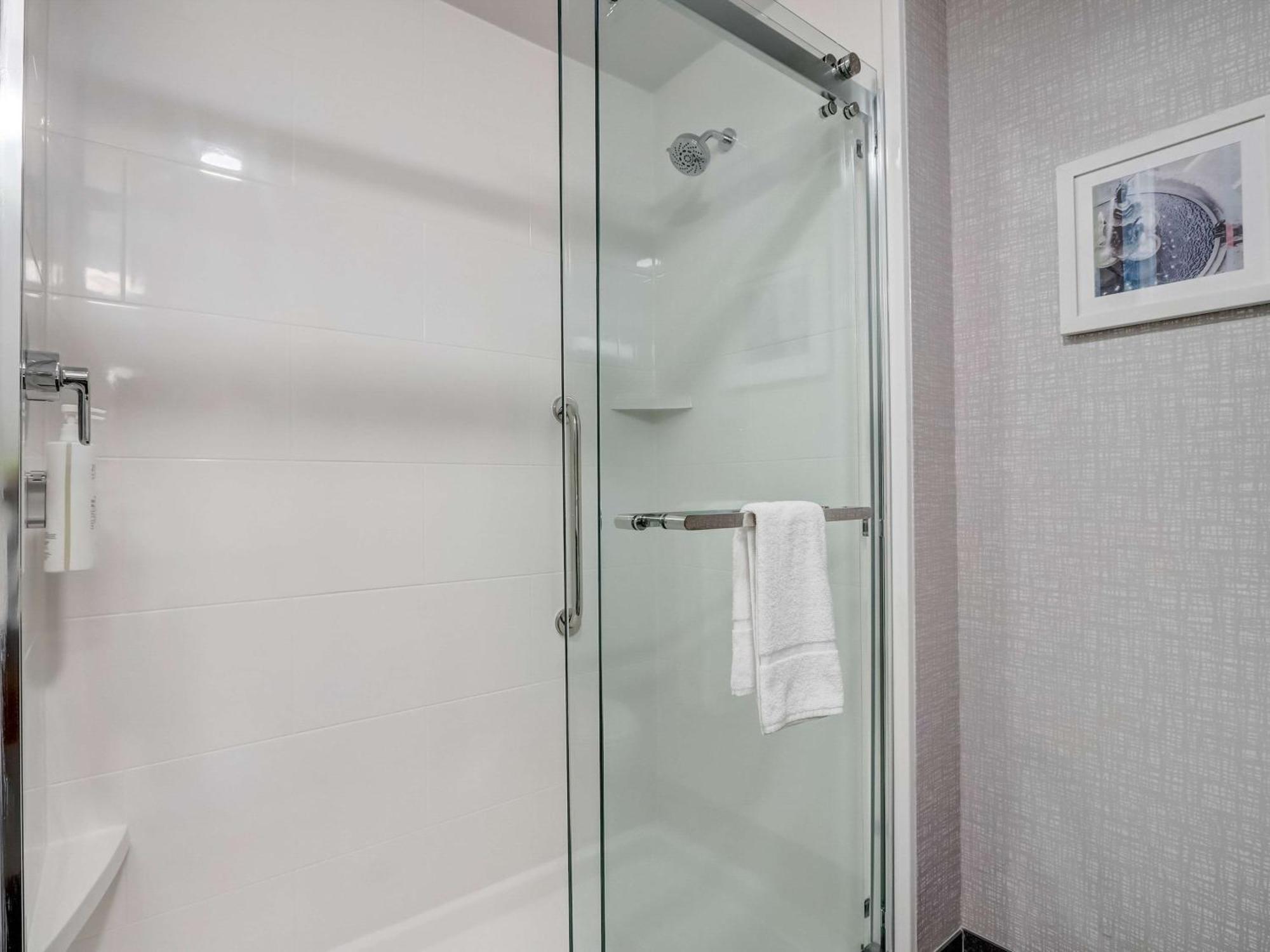 Hampton Inn & Suites Cincinnati Midtown Rookwood Buitenkant foto
