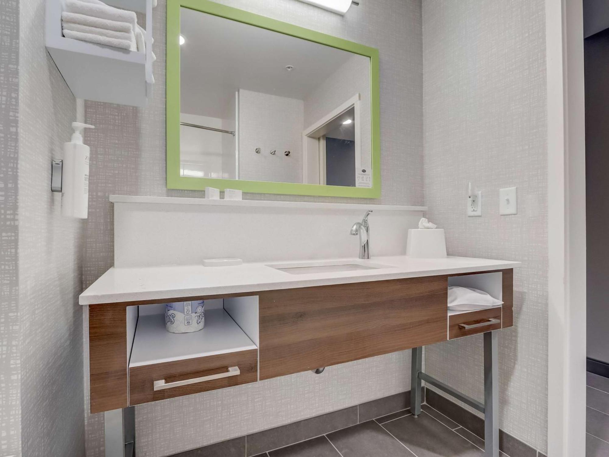 Hampton Inn & Suites Cincinnati Midtown Rookwood Buitenkant foto