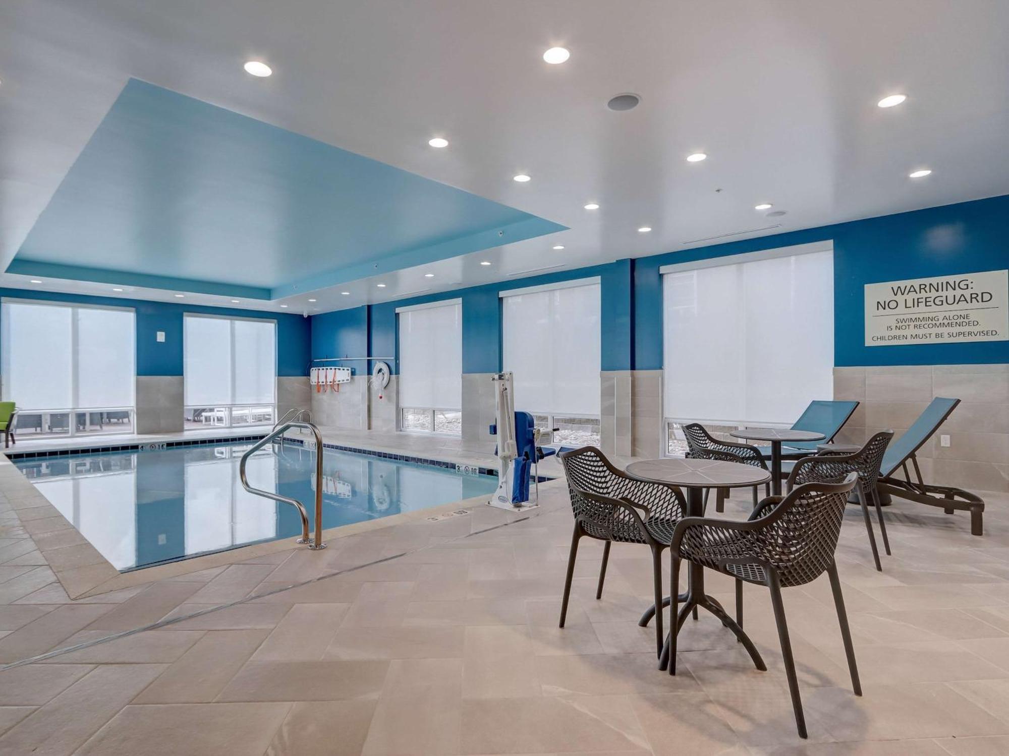 Hampton Inn & Suites Cincinnati Midtown Rookwood Buitenkant foto