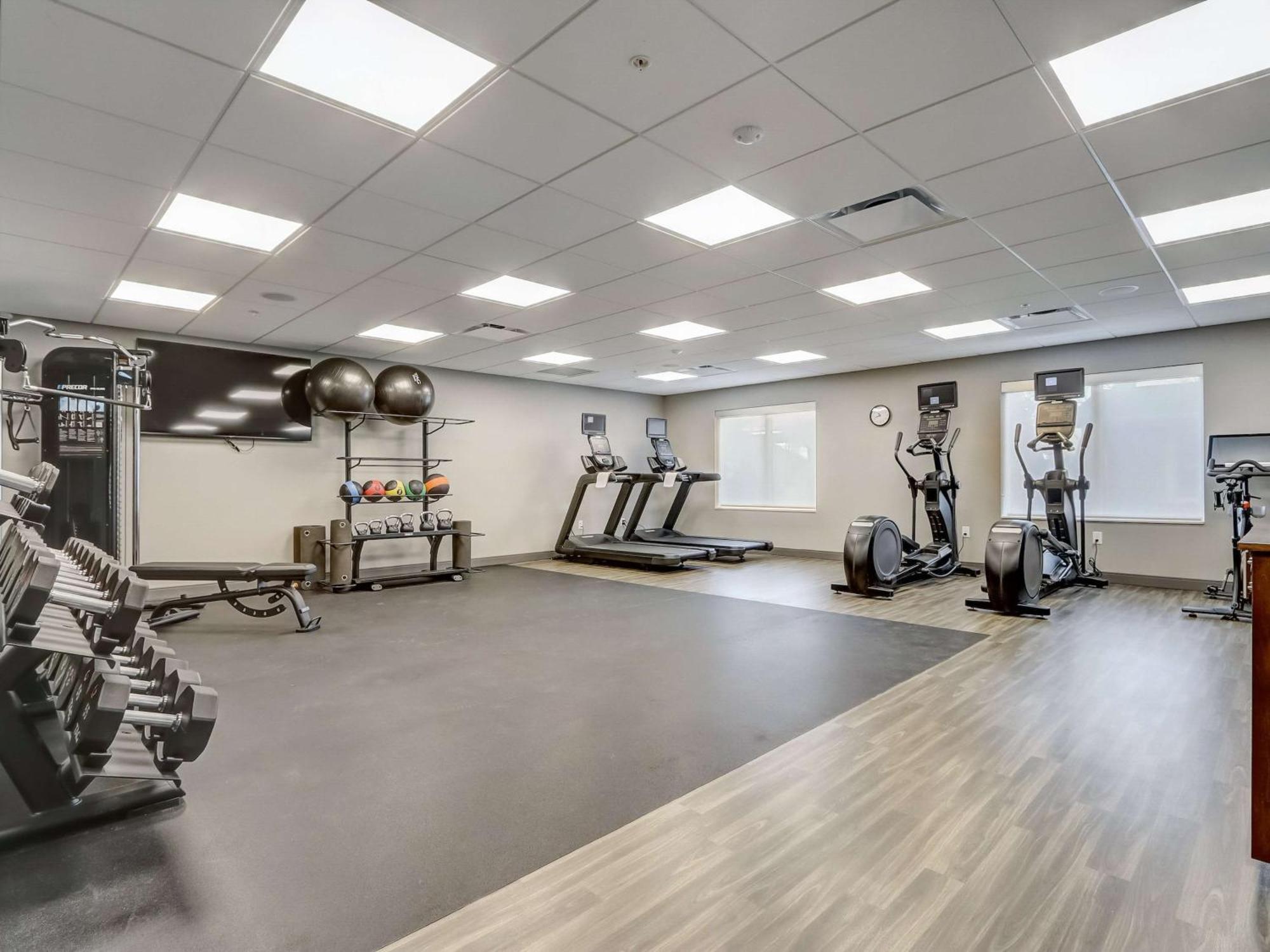 Hampton Inn & Suites Cincinnati Midtown Rookwood Buitenkant foto