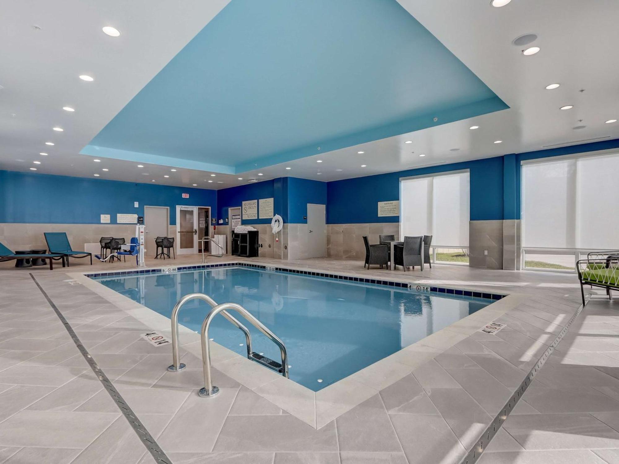 Hampton Inn & Suites Cincinnati Midtown Rookwood Buitenkant foto