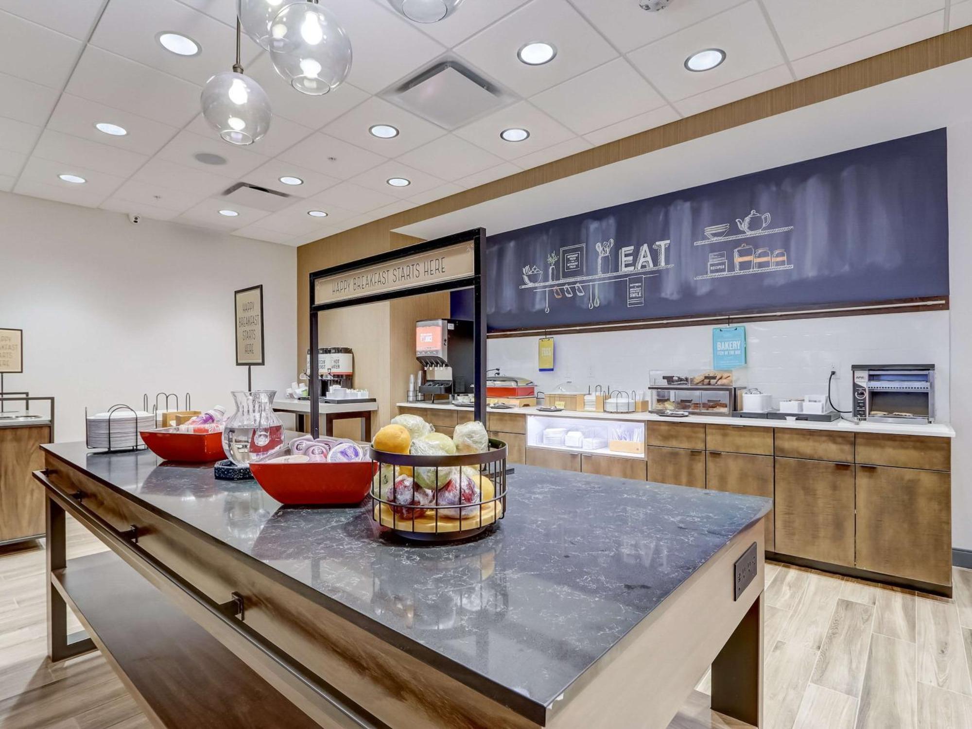 Hampton Inn & Suites Cincinnati Midtown Rookwood Buitenkant foto